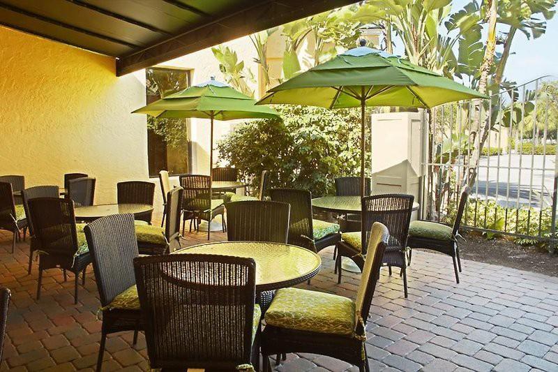 Courtyard By Marriott Boynton Beach Bagian luar foto