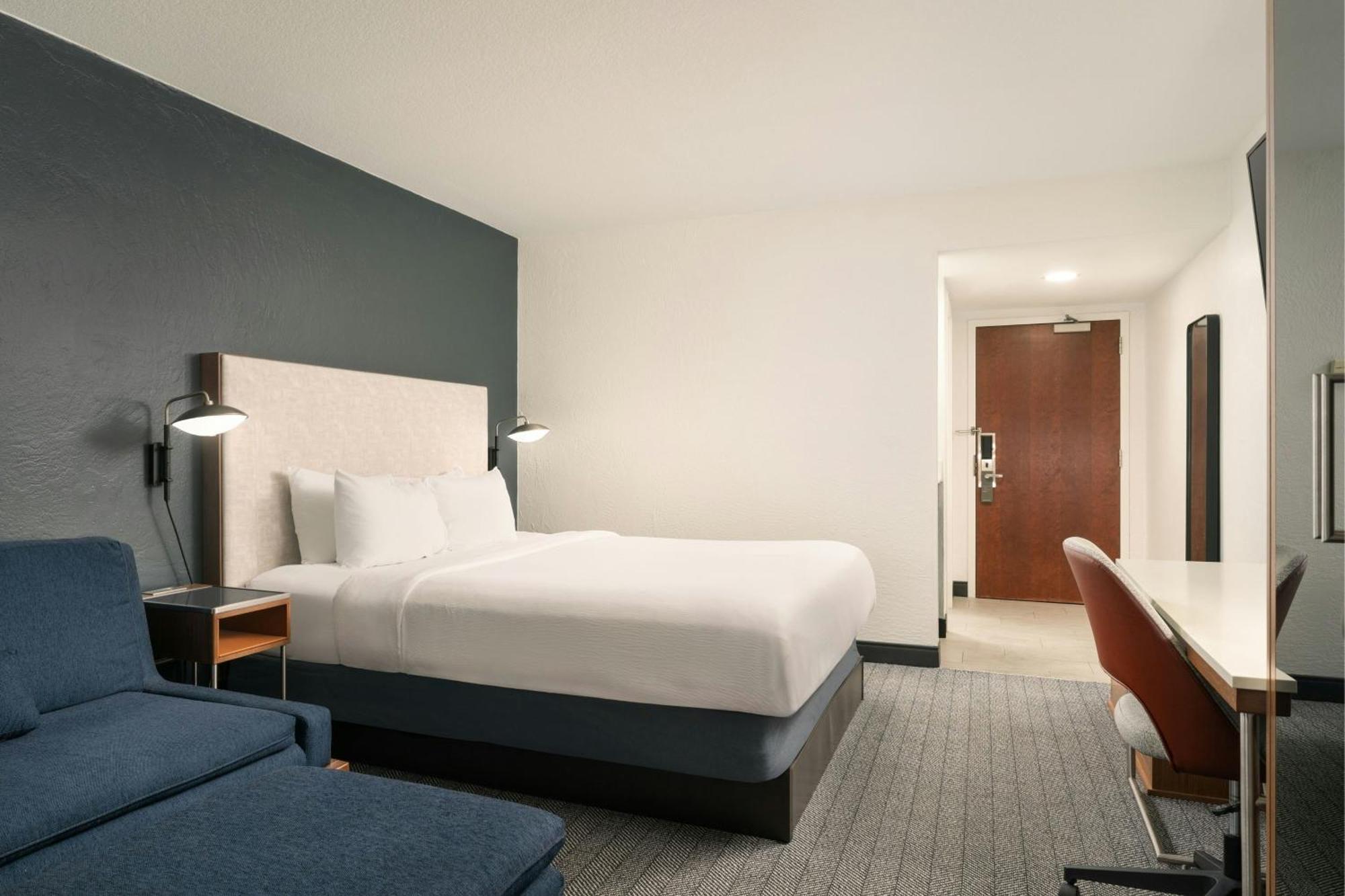Courtyard By Marriott Boynton Beach Bagian luar foto